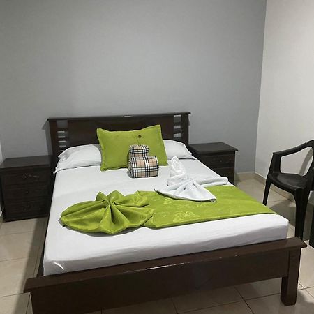 Hotel El Deportista เมเดยิน ภายนอก รูปภาพ