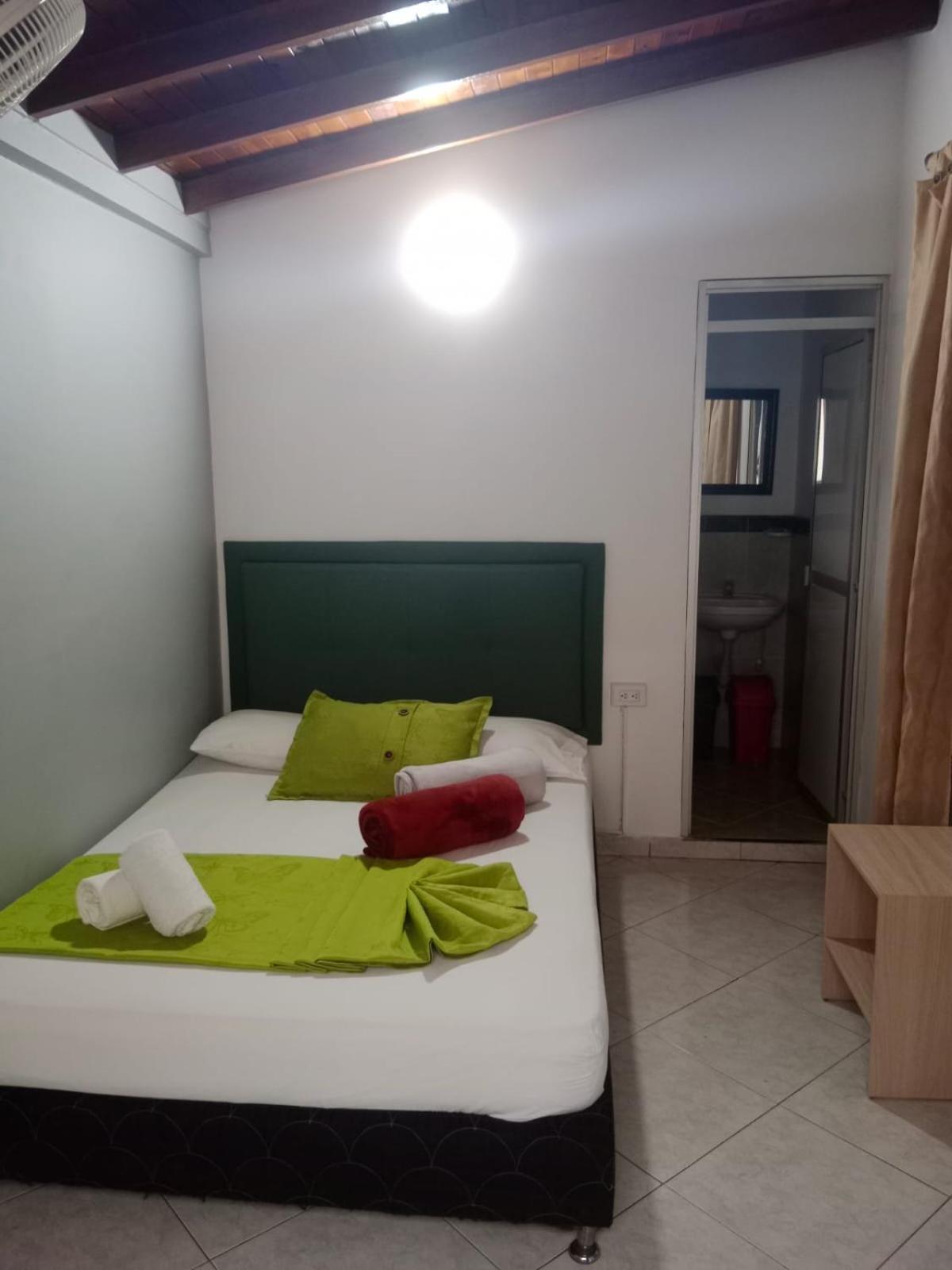 Hotel El Deportista เมเดยิน ภายนอก รูปภาพ